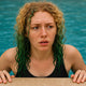 ¿Por qué el cabello se decolora en la piscina y no en el mar?
